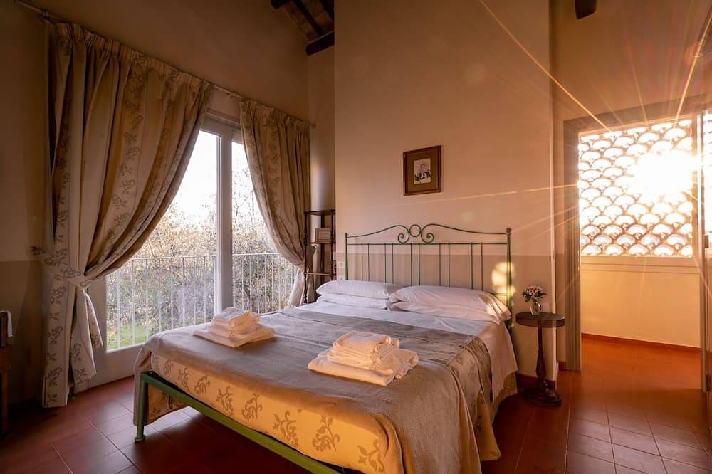 Ganze Wohnung, Trilocale Liber - Pignocco Country House: Colli, Pool, Meer in Pesaro, Valle del Metauro
