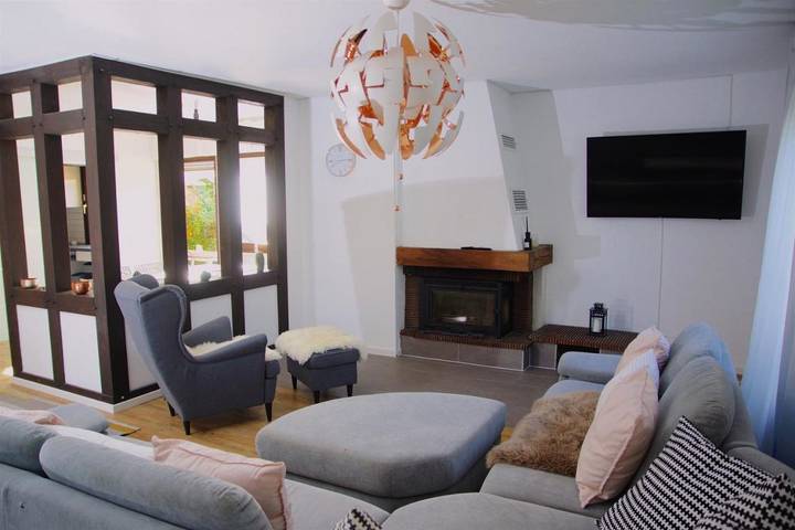 Ferienwohnung für 6 Personen, mit Terrasse und Garten in Bad Vilbel