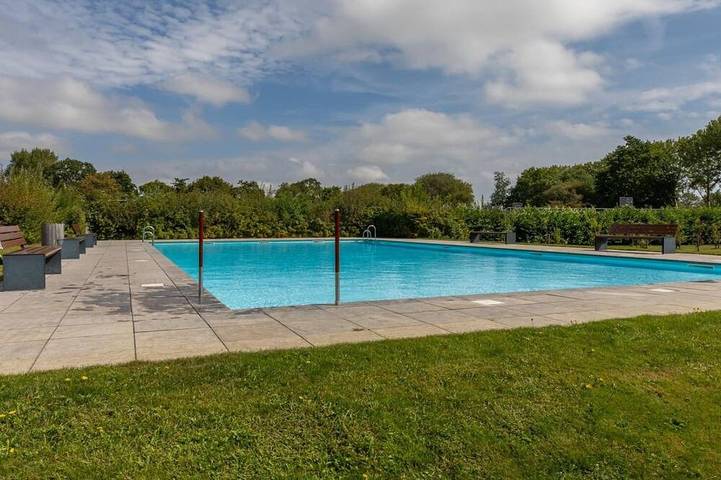 Ferienhaus für 4 Personen, mit Garten und Pool in Westenschouwen