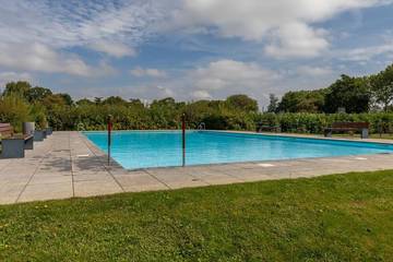 Ferienhaus für 4 Personen, mit Pool und Garten in Westenschouwen