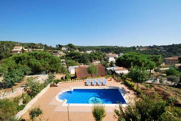 Villa for 4 People in Lloret de Mar, Girona Province, Photo 3