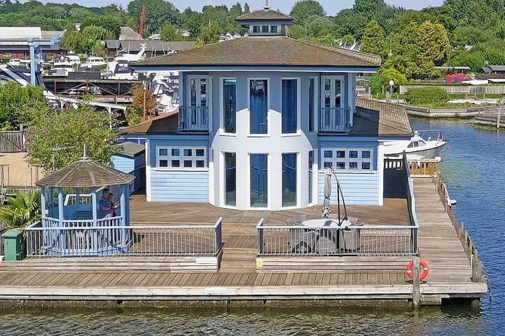 Gîte pour 7 personnes, avec jardin