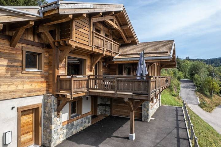 Chalet voor 14 personen, with tuin and sauna as well as balkon and whirlpool, kindvriendelijk in de Vogezen