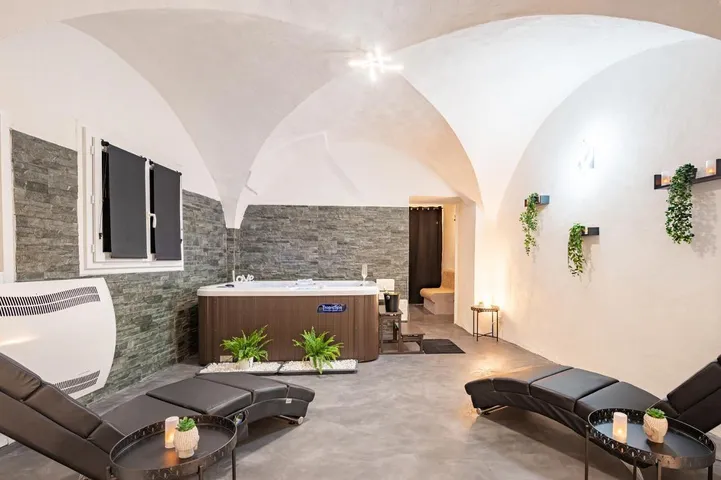 Hotel para 2 personas, con sauna y jacuzzi - 1