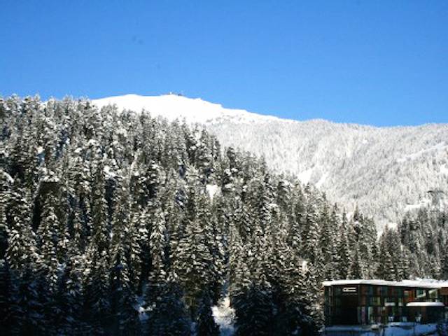 Entire holiday apartment, Casa Uletsch - 4.5 room apartment in Laax Uletsch, Laax