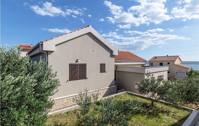 Ferienhaus für 5 Personen, mit Garten, mit Haustier in Jasenice