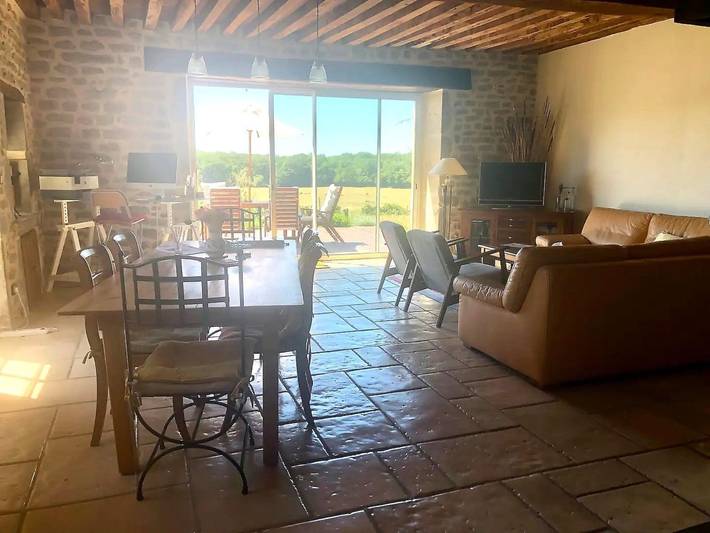 Location de vacances pour 4 personnes, avec jardin à Crux-la-Ville - 3