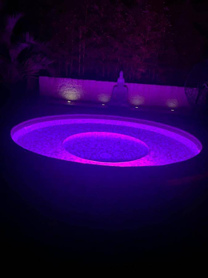 Chambre d’hôte pour 2 personnes, avec jardin et jacuzzi sur l' Île d'Oléron - 2