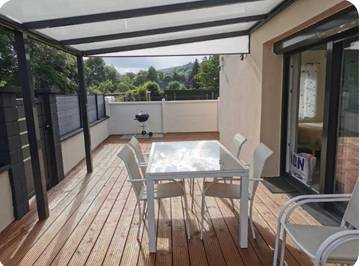 Gîte pour 4 personnes, avec jardin et vue à Monthermé