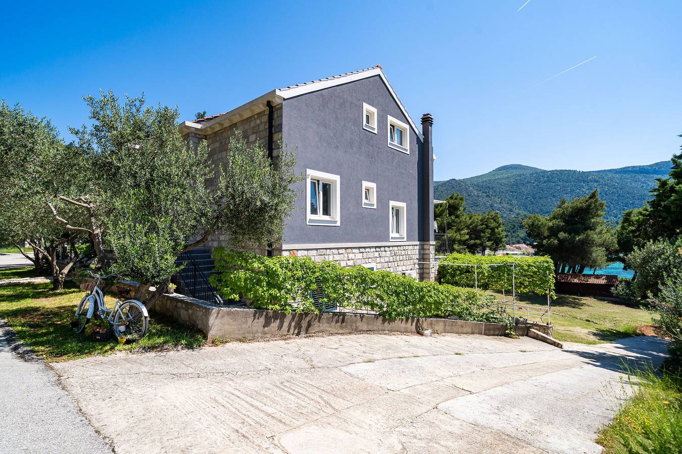 Ganze Wohnung, 1-Zimmer-Ferienwohnung mit Terrasse und Meerblick Zuljana, Peljesac A-10233-c in Žuljana, Dubrovnik-Neretva