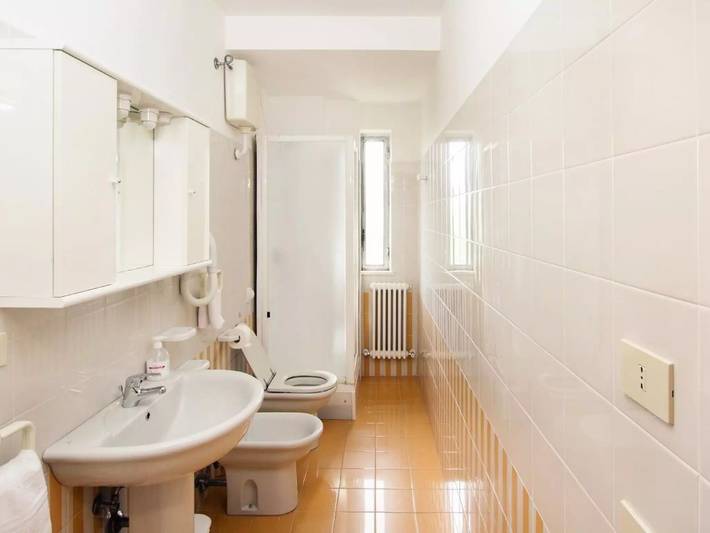 Gîte pour 6 personnes, avec balcon à Cupra Marittima - 4