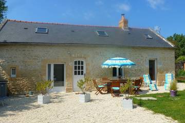 Gîte pour 6 personnes, avec jardin à Bazenville