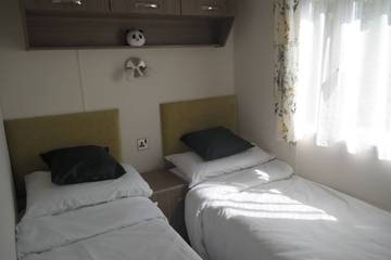 Bungalow for 6 People in St Mary in the Marsh, Kent, Photo 3