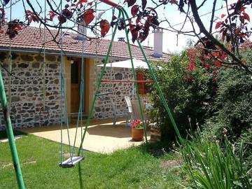 Gîte pour 4 personnes, avec jardin et terrasse dans Rhône