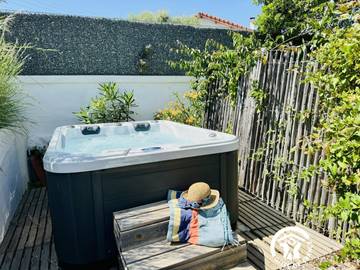 Gîte pour 2 Personnes dans Narbonne, Côte d'Améthyste, Photo 1