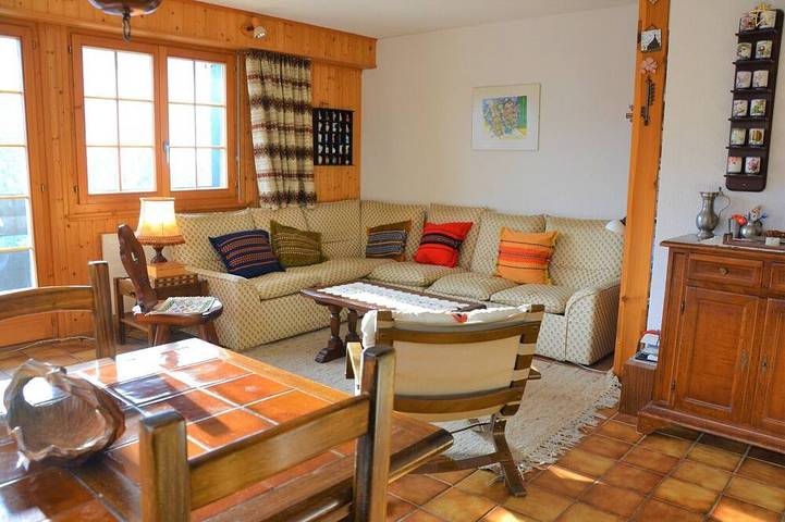 Ganze Wohnung, Draußen: Wohnung für 5-6 Personen im 4. Stock mit Aufzug, Balkon mit Panoramablick auf die 4.000 m, in Saint Luc, Anniviers