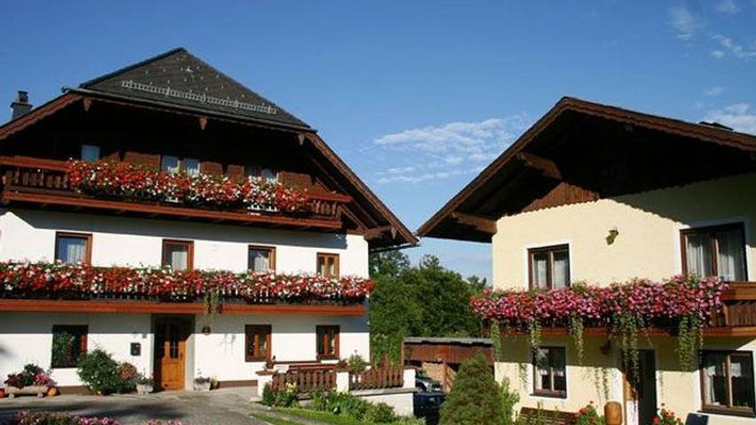 Ferienwohnung für 3 Personen, mit Garten in Steinbach am Attersee