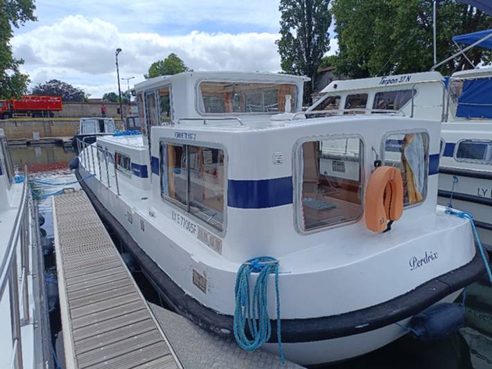 Péniche pour 7 personnes, animaux acceptés à Cognac - 3