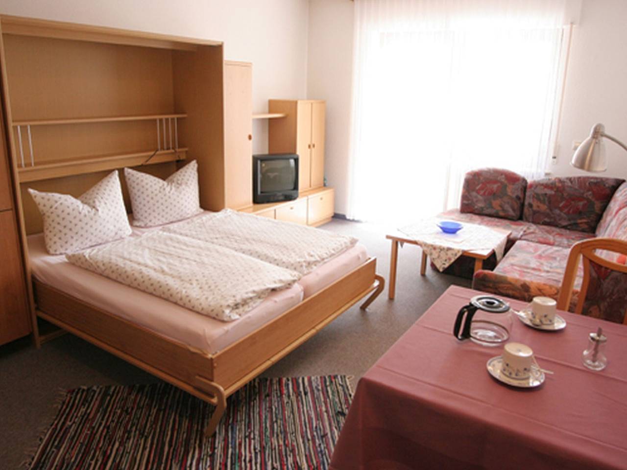 Ganzes Studio, Studio 'A 03' mit Seeblick, Gemeinschaftsgarten und Wi-Fi in Immenstaad, Immenstaad am Bodensee