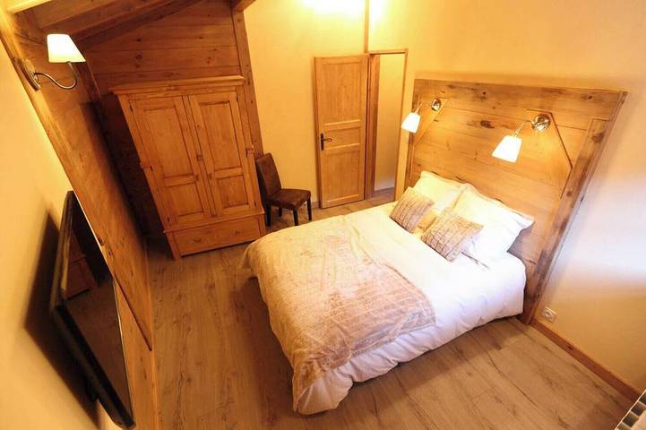 Charming chalet for 10 people in Orelle - Domaine Les 3 Vallées - Val Thorens in Orelle, Vanoise-Massiv