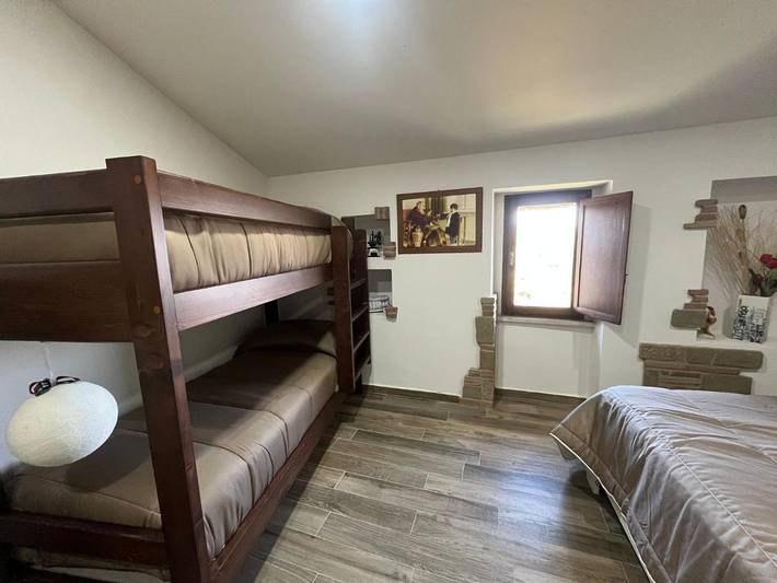 Location de vacances pour 3 personnes, avec terrasse et vue à Pietrelcina - 2