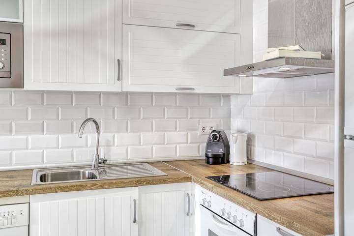 Apartamento entero, Apartamento 'Lago Sant Mauricio' con piscina compartida, Wi-Fi y aire acondicionado in Ampuriabrava, Alt Empordà