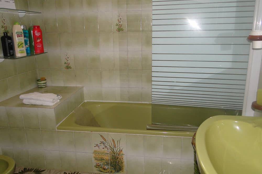 Amplia vivienda rural junto a la playa,wifi,barbacoa ideal para familias, amigos in La Cangrejera, Villa de Mazo