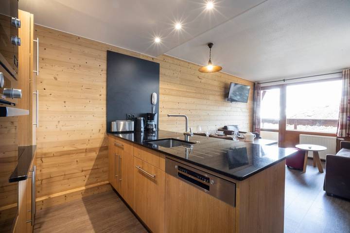 Gîte pour 4 personnes, avec Balcon ainsi que Piscine et Sauna dans Station De Val Thorens - 2