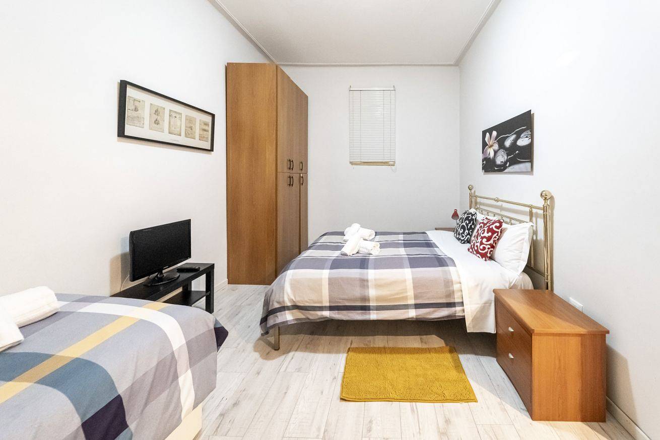 Entire apartment, Postcard - Cozy Apt near the Central Station in Trieste, Carso