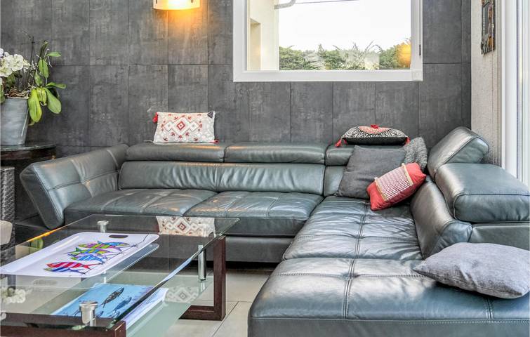 Location de vacances pour 6 personnes, avec terrasse et jardin à Saint-Germain-sur-Ay - 4