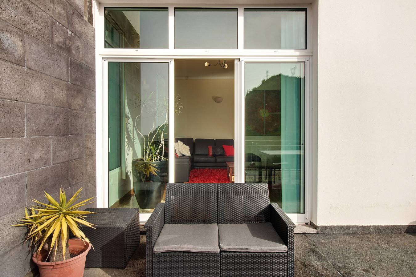 Ferienhaus Villa Liliana – Meerblick, Terrasse & 3 Balkone auf Madeira in Campanário, Madeira