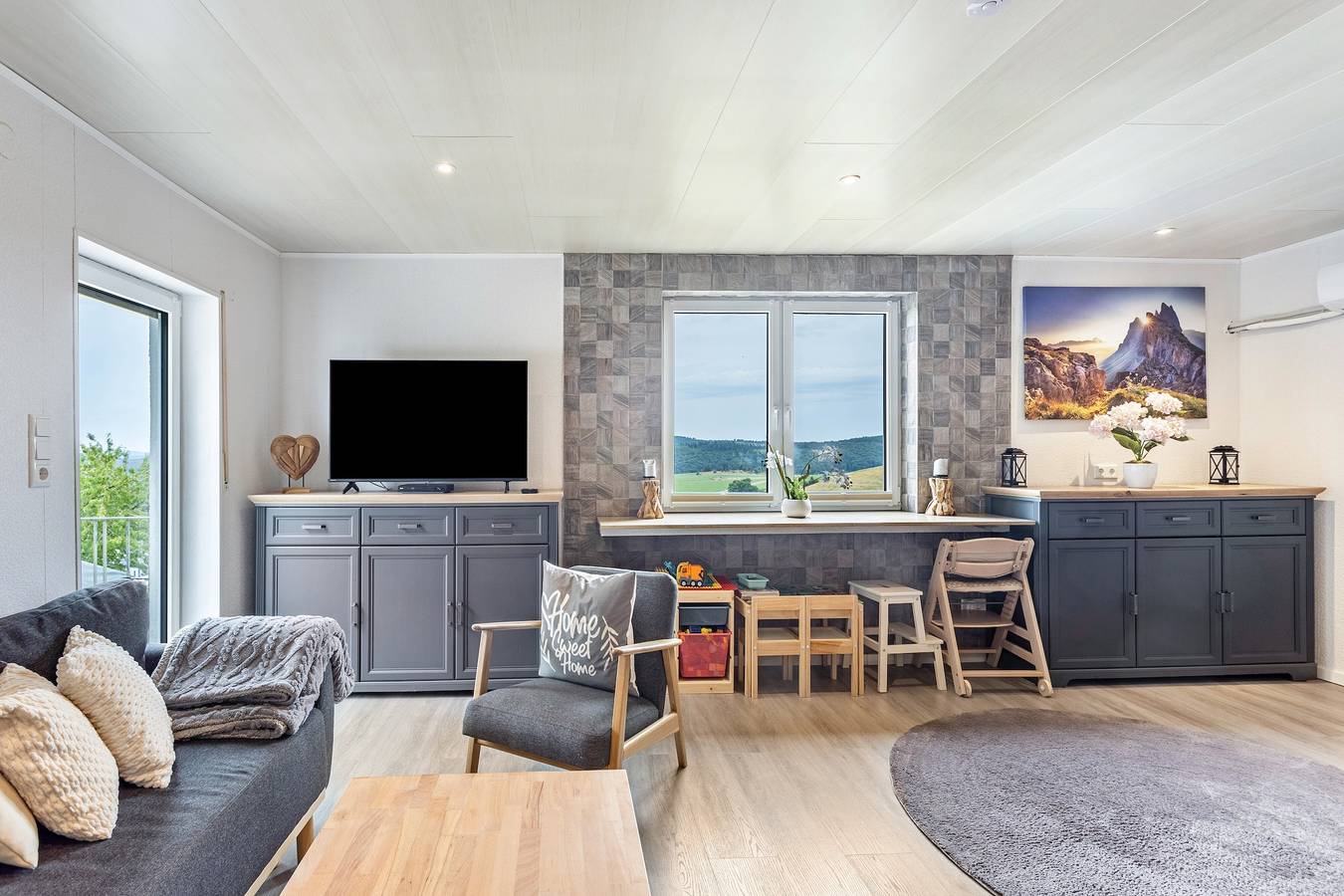 Appartement entier, Appartement "Perle Am Pön" avec vue sur les montagnes, terrasse privée et Wi-Fi in Düdinghausen, Medebach