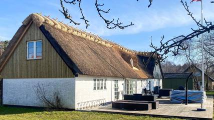 Ferienhaus für 11 Personen, mit Whirlpool und Sauna sowie Terrasse in Gedesby