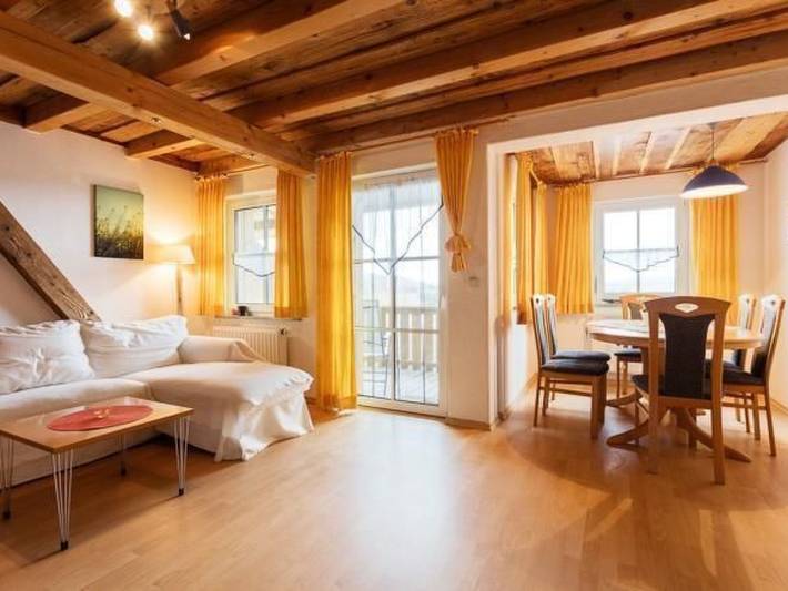 Ferienwohnung für 4 Personen, mit Balkon und Garten sowie Sauna - 1