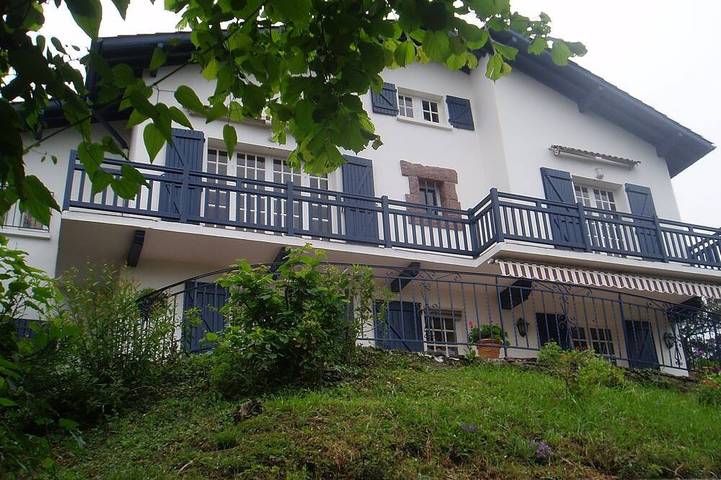 Casa vacanza per 10 persone, con idromassaggio e giardino nonché balcone - 1