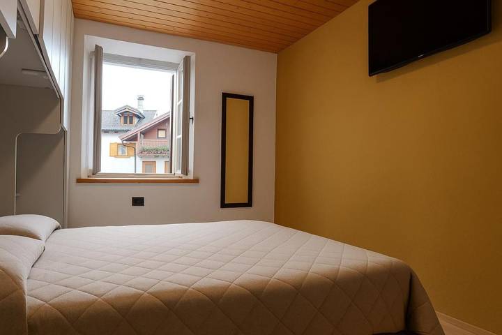 Gîte pour 7 personnes, avec vue dans Varena - 3