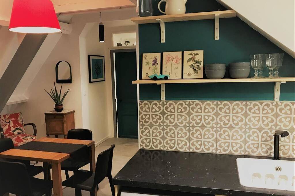 Appartement entier, Two-Bedroom Apartment in Tours, Région de Tours