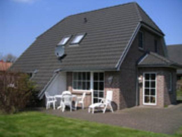 Ferienhaus für 4 Personen, mit Terrasse und Garten in Otterndorf