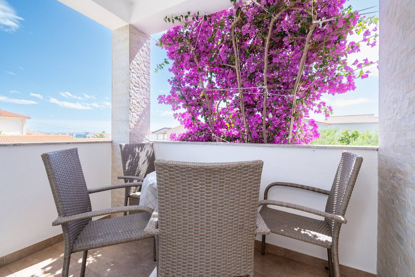 Ganze Wohnung, 1-Zimmer-Ferienwohnung mit Terrasse und Meerblick Vir A-23221-d in Vir