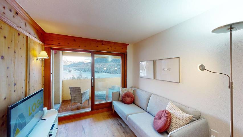 Ferienwohnung für 2 Personen, mit Balkon und Whirlpool sowie Sauna und Seeblick in St. Moritz