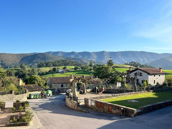 Casa rural para 12 personas, con vistas y balcón en Valdáliga - 2