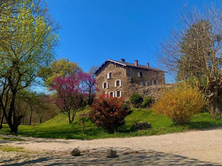 Chambre d’hôte pour 2 personnes, avec Terrasse et Jardin ainsi que Piscine et Vue