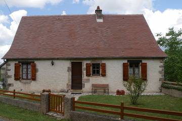 Gîte pour 4 personnes, avec jardin dans le Lot