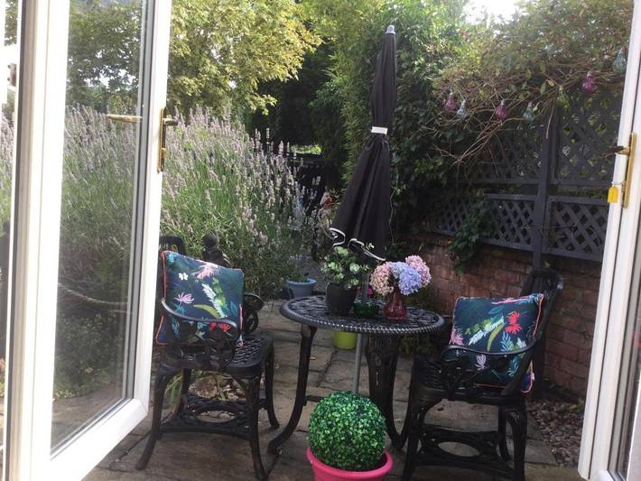 Apartment for 2 people, with Terrace and Garden as well as View in Stratford upon Avon