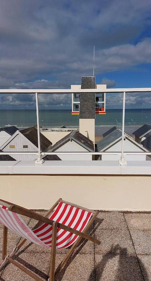 Gîte pour 4 personnes, avec vue et terrasse à Carolles - 3