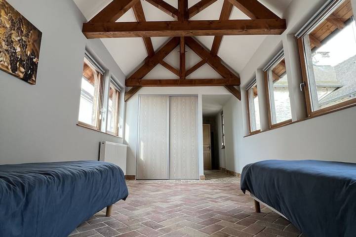 Location de vacances pour 15 personnes, avec balcon et jacuzzi, animaux acceptés à Chassagne-Montrachet - 3