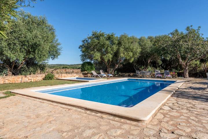 Ganze Wohnung, Wunderschönes Apartment auf antikem Bauernhof mit Wlan, Pool und großem Garten in Manacor, Mallorca Osten