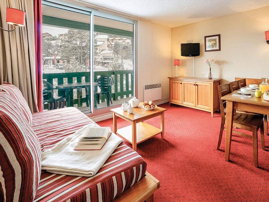 Pierre & Vacances Résidence Le Sequoïa - Appartement 6 personnes - (max 3 adultes) Standard in Bolquère, Parc naturel régional des Pyrénées catalanes