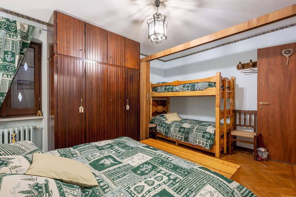 Appartamento intero, Bellissimo appartamento per 4 persone con Wifi, Tv, patio e animali ammessi in Limone Piemonte, Alpi Liguri