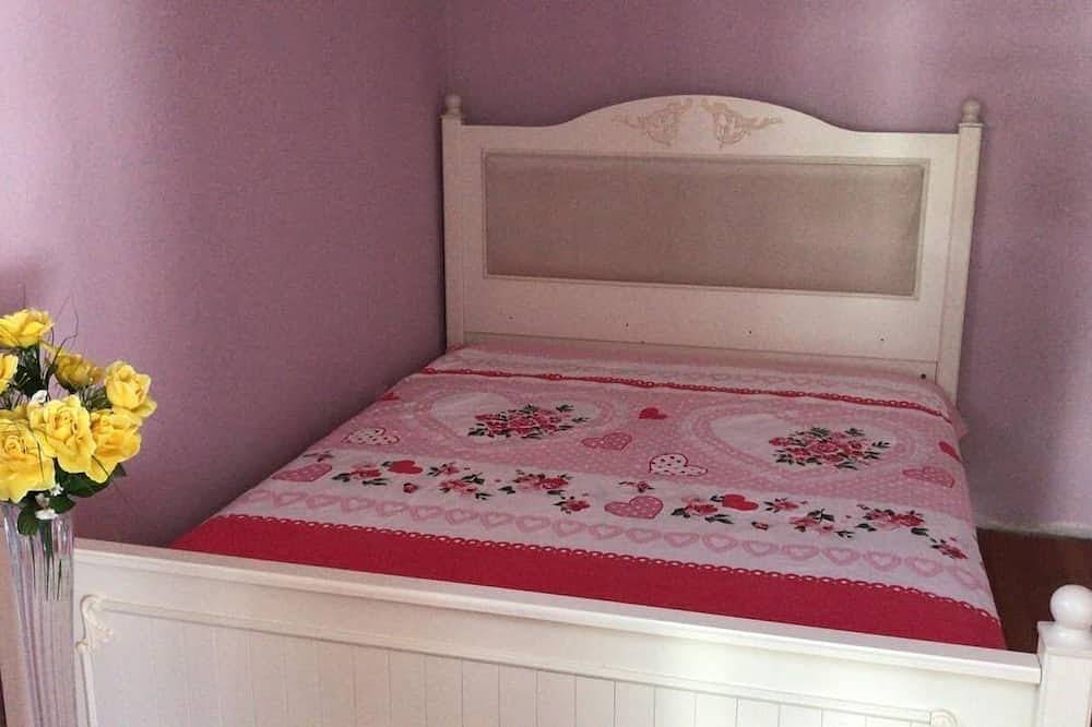 Nino’s Seaview House with Balcony & Garden in Provinz Izmir